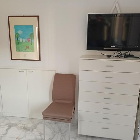 Appartamento 50 Mt Mare Con Parcheggio Riservato Riva Ligure Kültér fotó