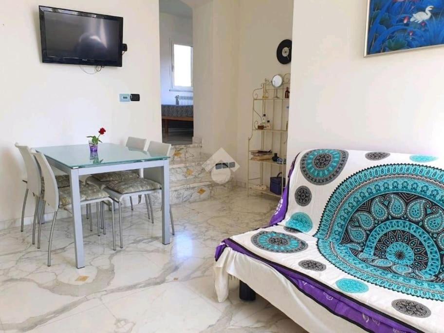 Appartamento 50 Mt Mare Con Parcheggio Riservato Riva Ligure Kültér fotó